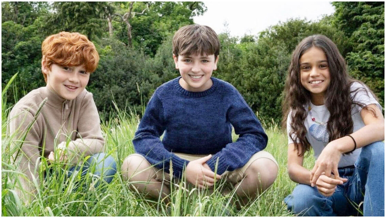 Harry Potter, Parvati Patil svela i costumi viola che trasformano Hogwarts in un nuovo look