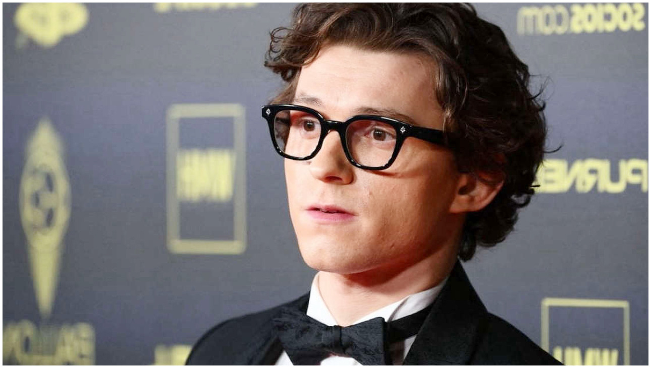 Tom Holland a rischio esclusione dal biopic su Fred Astaire per minacce della vedova