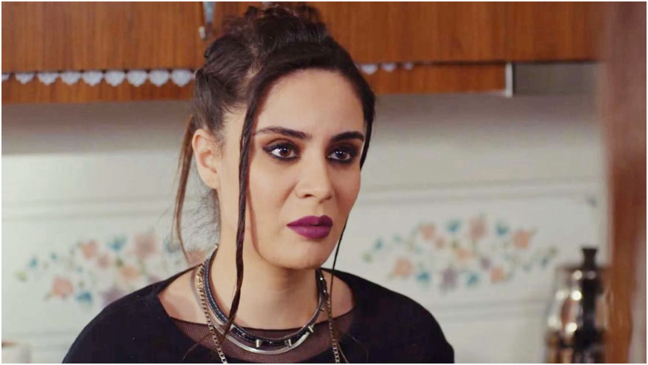 La forza di una donna Anticipazioni 17 novembre 2025: Scontro epico tra Idil e Ceyda mentre Bahar sfida Sarp