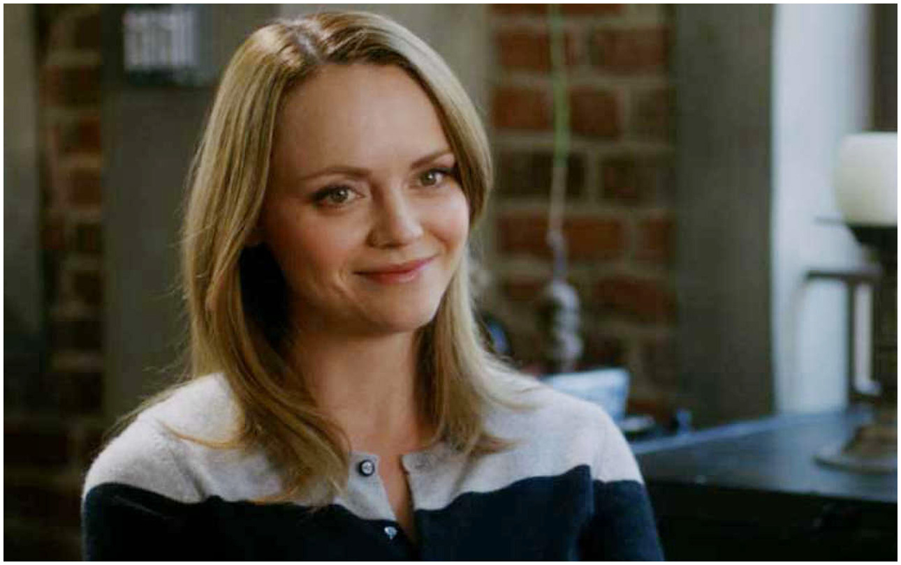 Megyn Kelly minimizza il caso Epstein, la reazione di Christina Ricci: parole pericolose per i bambini