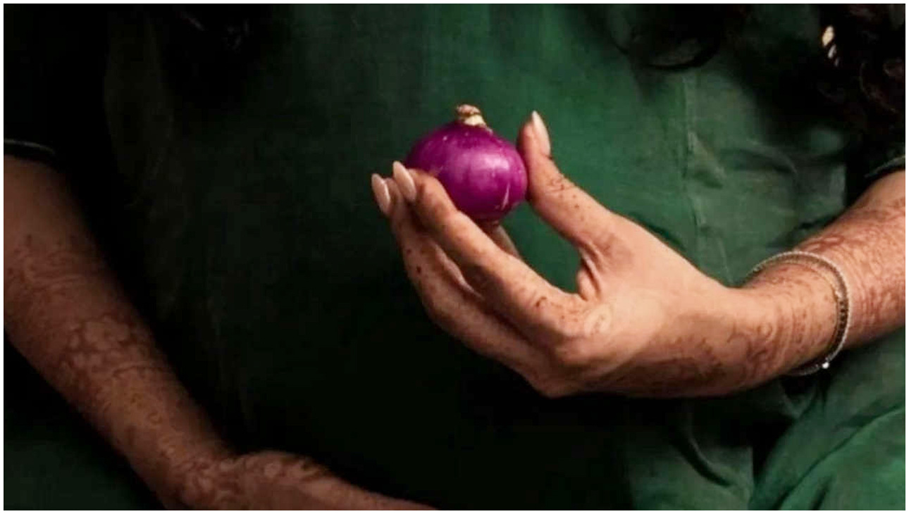 No Onions esplora l’horror psicologico e le ossessioni della vita domestica in India