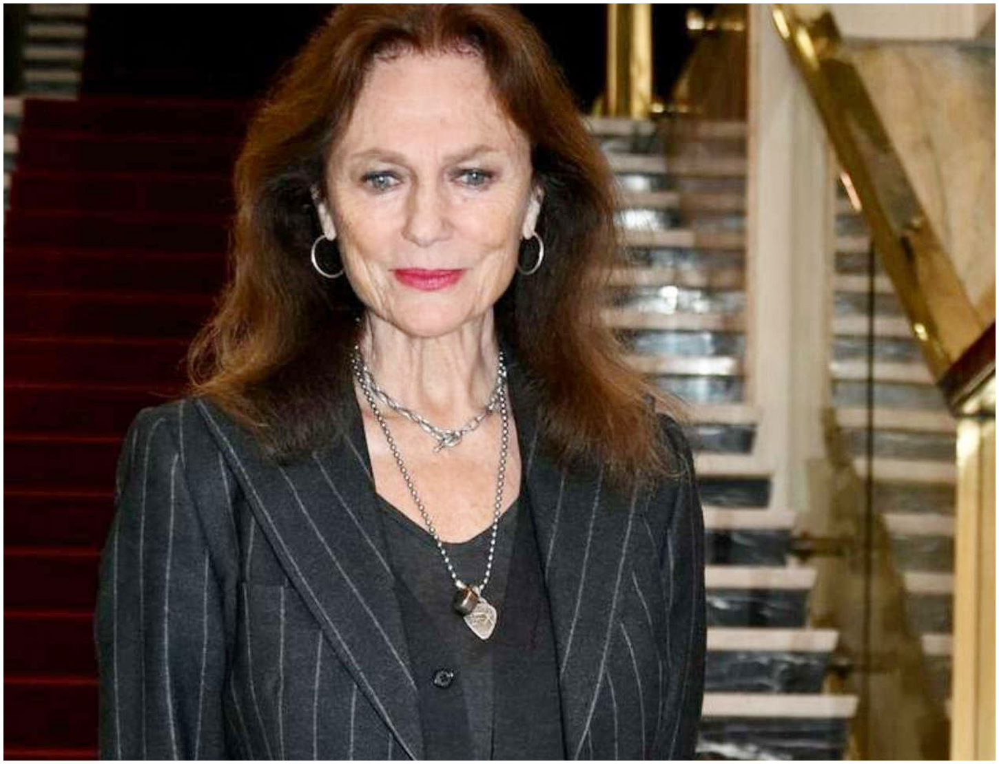Jacqueline Bisset: la responsabilità delle donne nel rapporto con gli uomini e la loro natura istintiva