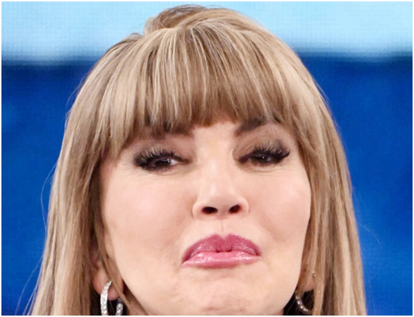 Milly Carlucci critica Affari Tuoi e De Martino: penalizzato il format di Ballando con le stelle