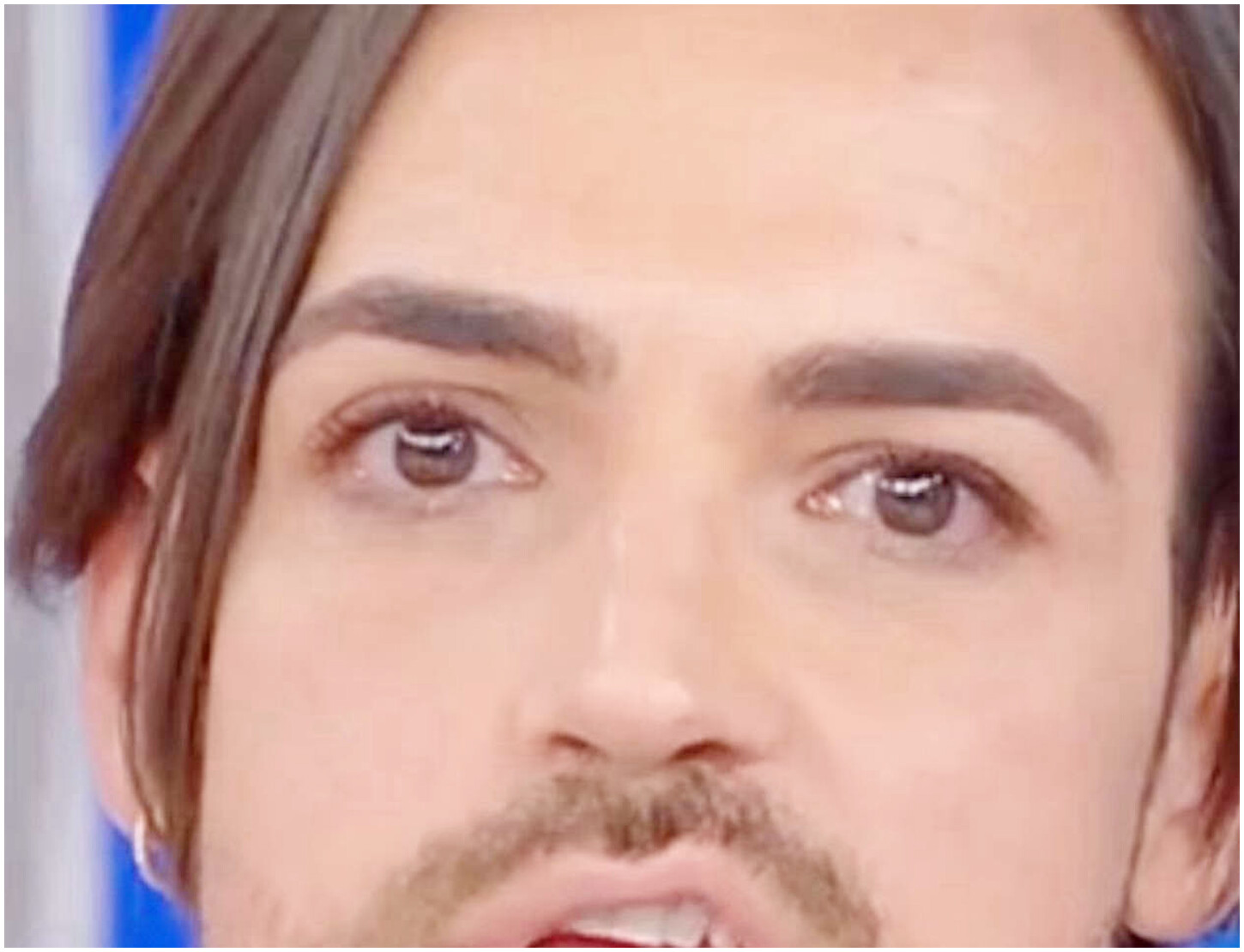 Valerio Scanu in lacrime racconta in tv il momento in cui ha appreso della morte di Beppe Vessicchio