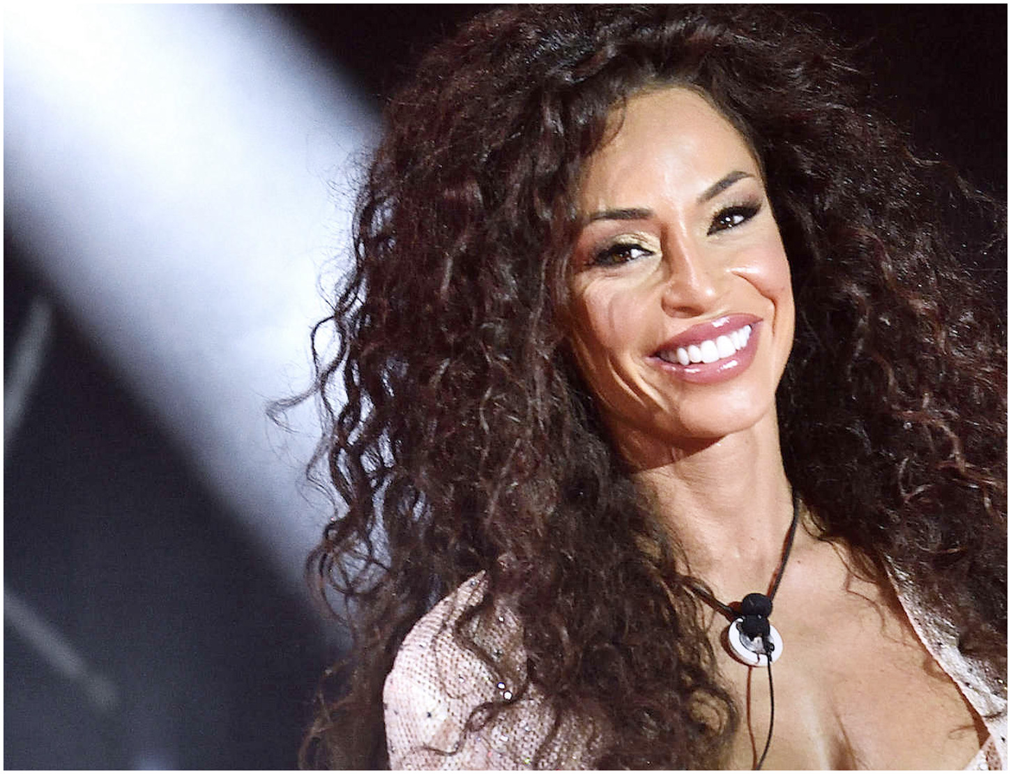 Raffaella Fico annuncia la gravidanza con Armando Izzo e rivela di aver trovato l’amore vero