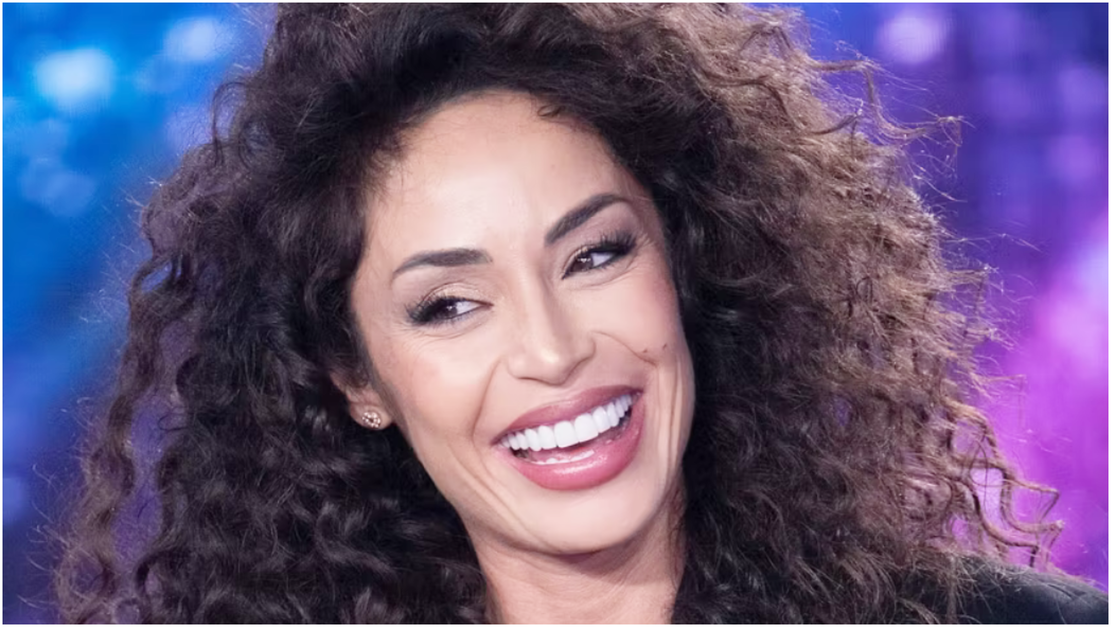 Raffaella Fico risponde alle accuse dell’ex di Izzo e la figlia Pia commenta la situazione