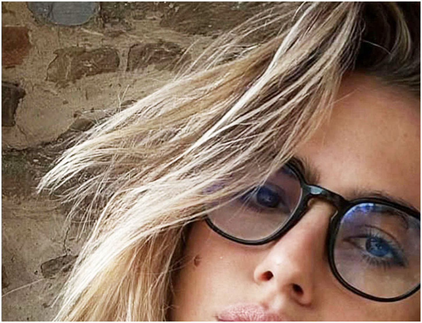 Cristina Marino spiega la sua scelta di tornare a recitare dopo una pausa da mamma a tempo pieno