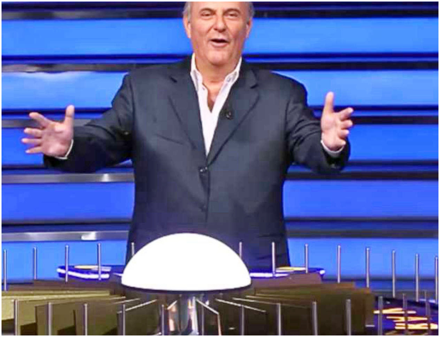 La Ruota della Fortuna: Gerry presenta il “baciatore” di Samira e una vincita straordinaria