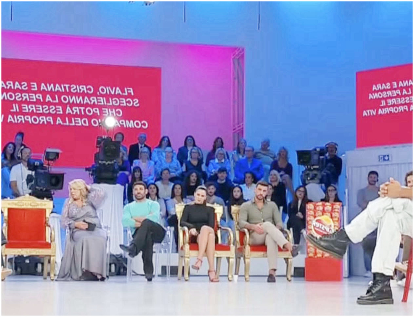 Cristiana, Sara e Jakub si trovano coinvolti in un intricato triangolo amoroso a Uomini e donne