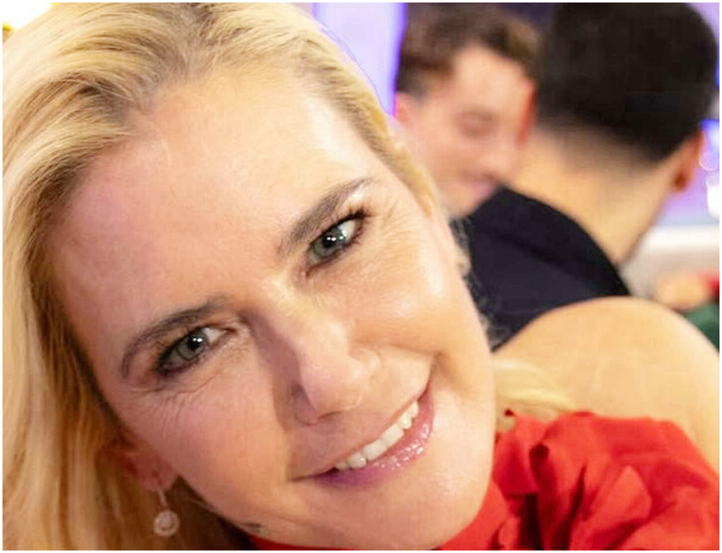 Valeria Mazza racconta la sua inesperienza al festival di Sanremo e il desiderio di tornare in Italia