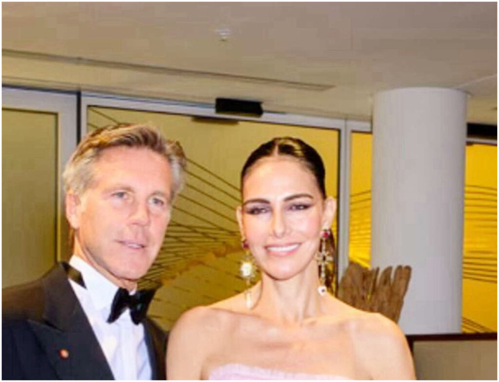 Adriana Abascal critica duramente Emanuele Filiberto: non accetterò mai di essere l’amante