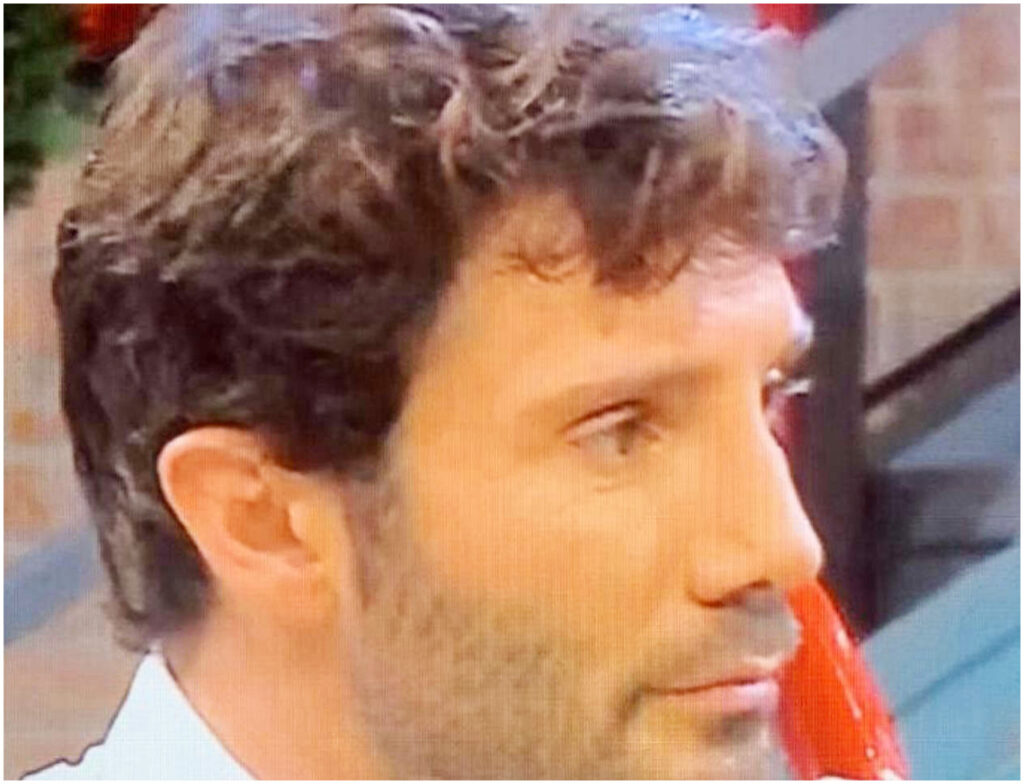 Affari tuoi, tensione tra De Martino e Herbert Ballerina mentre Giorgia perde tutto al gioco