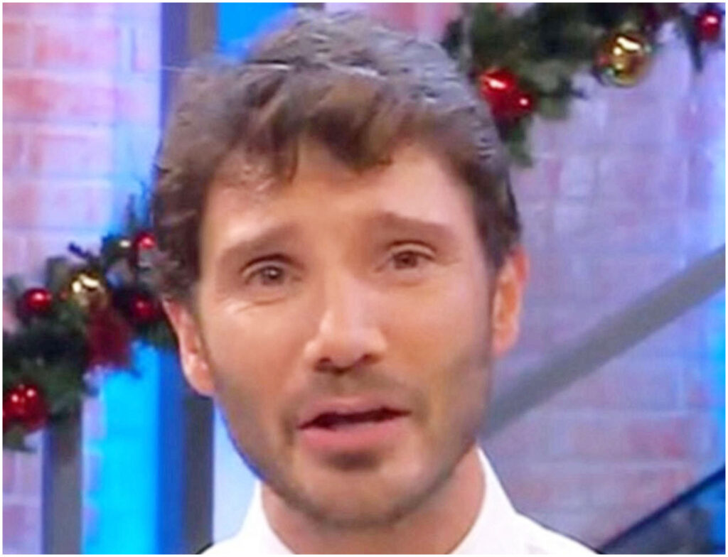 Affari tuoi, colpo di scena: De Martino lascia il palco mentre Melania commenta con vergogna