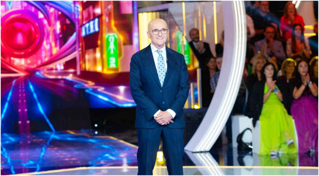 Alfonso Signorini si autosospende da Mediaset e azzera i provini per il Grande Fratello Vip