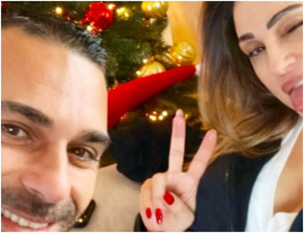 Anna Tatangelo festeggia le festività in famiglia a Sora in attesa del suo bambino in arrivo