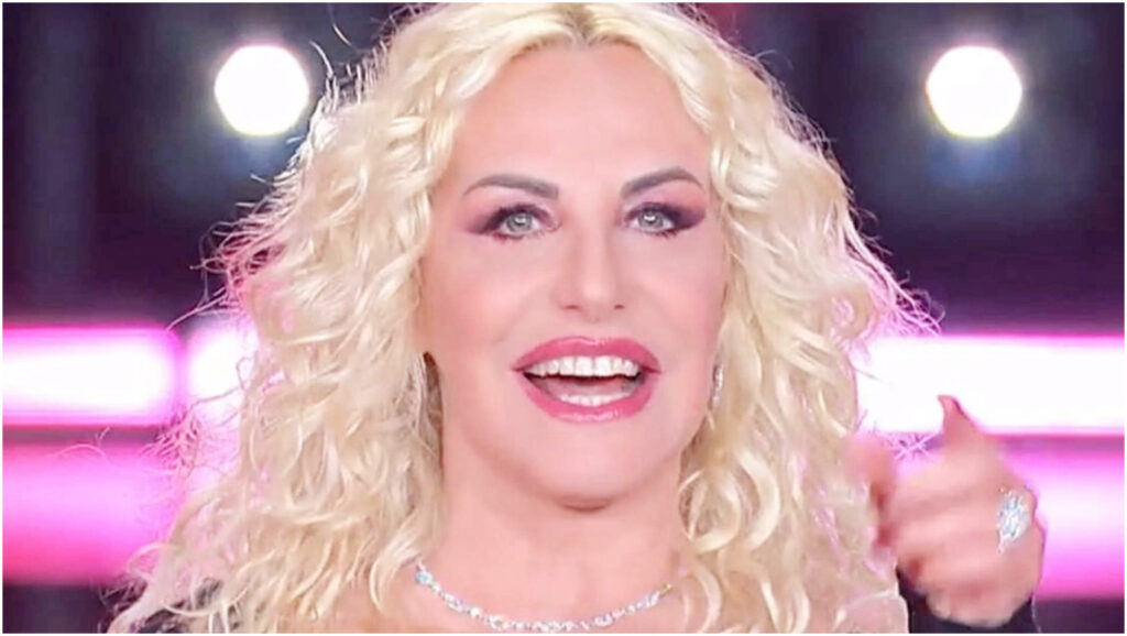 Antonella Clerici rivela il segreto della sua carriera quarantennale in Rai: schiva le feste