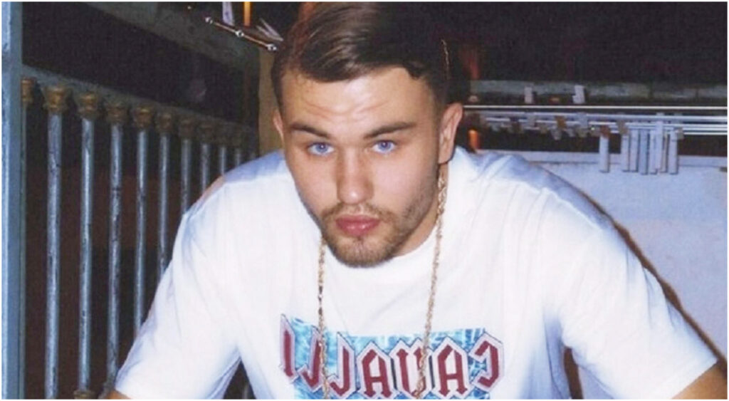 Artem Tkachuk, attore di Mare Fuori, abbandona i social dopo un periodo difficile in ospedale