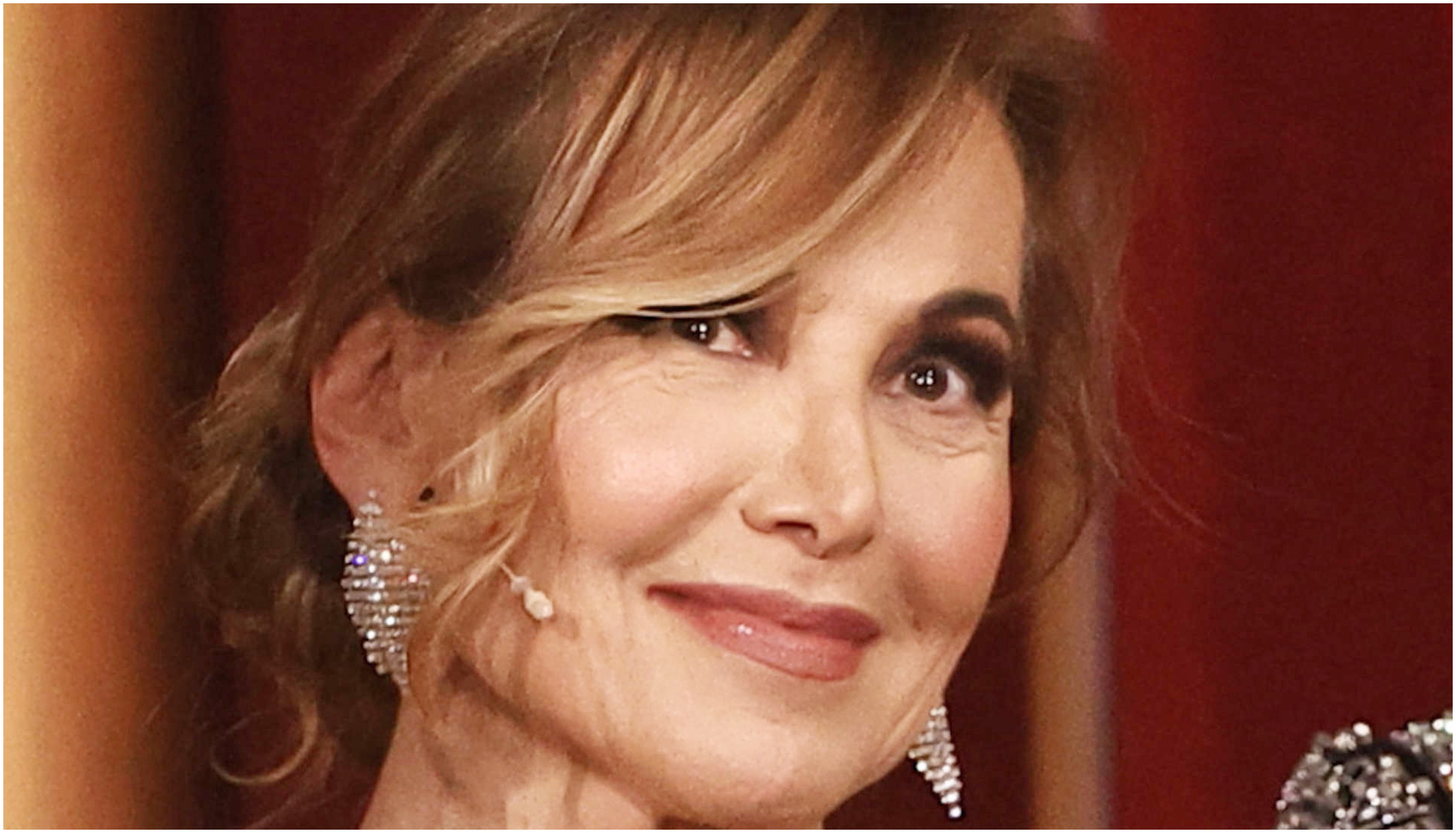 Barbara D’Urso ricoverata in ospedale, potrebbe ritirarsi da Ballando con le stelle.