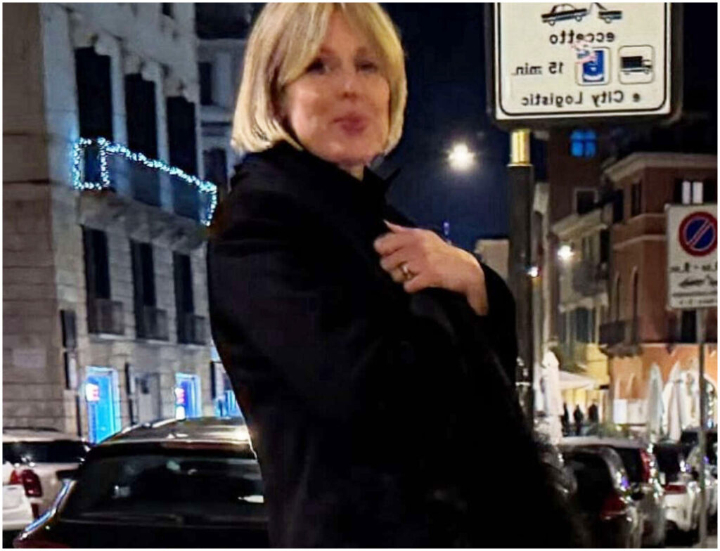 Federica Pellegrini in attesa del primo bambino trascorre una romantica serata con il marito