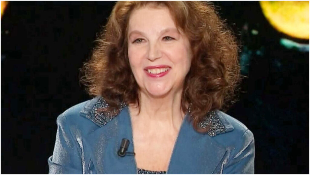 Belve, Stefania Sandrelli parla di Gino Paoli: il suo fascino misterioso e l’errata leggenda del suicidio