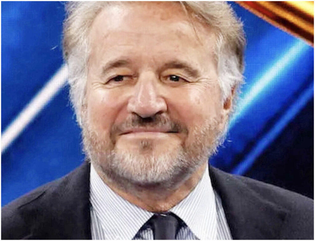 Christian De Sica racconta il suo legame con l’altra famiglia e i cambiamenti dopo il fumo