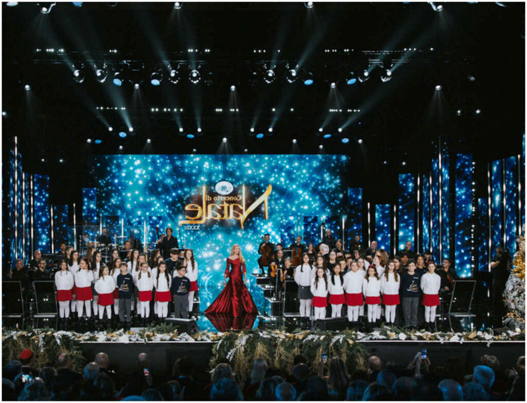 Concerto di Natale su Canale 5: Federica Panicucci presenta un cast eccezionale da Cocciante a Gigi D’Alessio