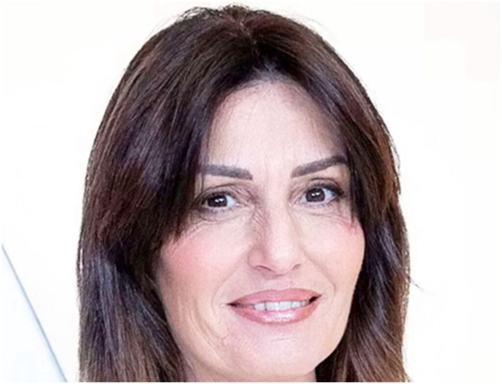 Cristina Plevani annuncia il suo addio al Grande Fratello e critica Sonia Bruganelli