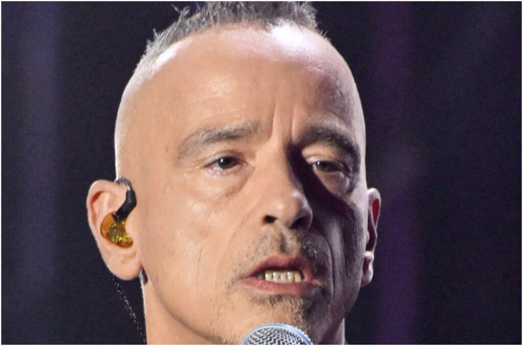 Eros Ramazzotti al centro di una controversia condominiale da 200mila euro per lavori contestati.