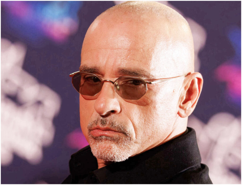 Eros Ramazzotti risponde alla causa da 200mila euro del vicino confermando la sua disponibilità