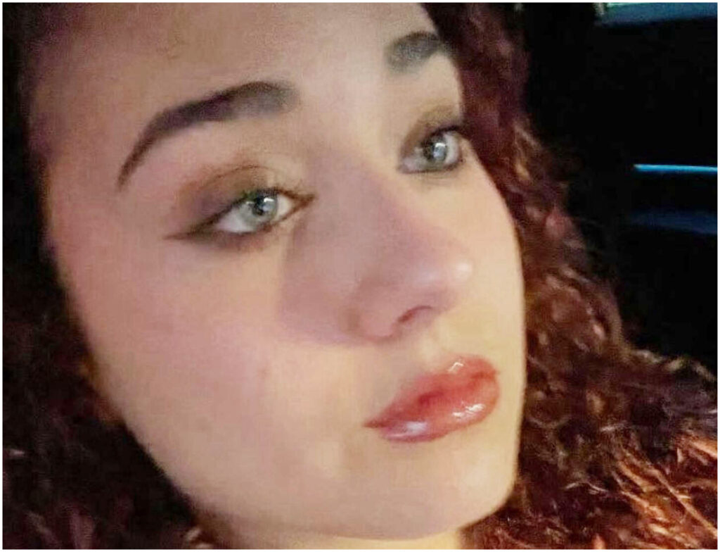 Adele Bonolis, figlia di Sonia Bruganelli e Paolo, celebra il traguardo della maggiore etÃ