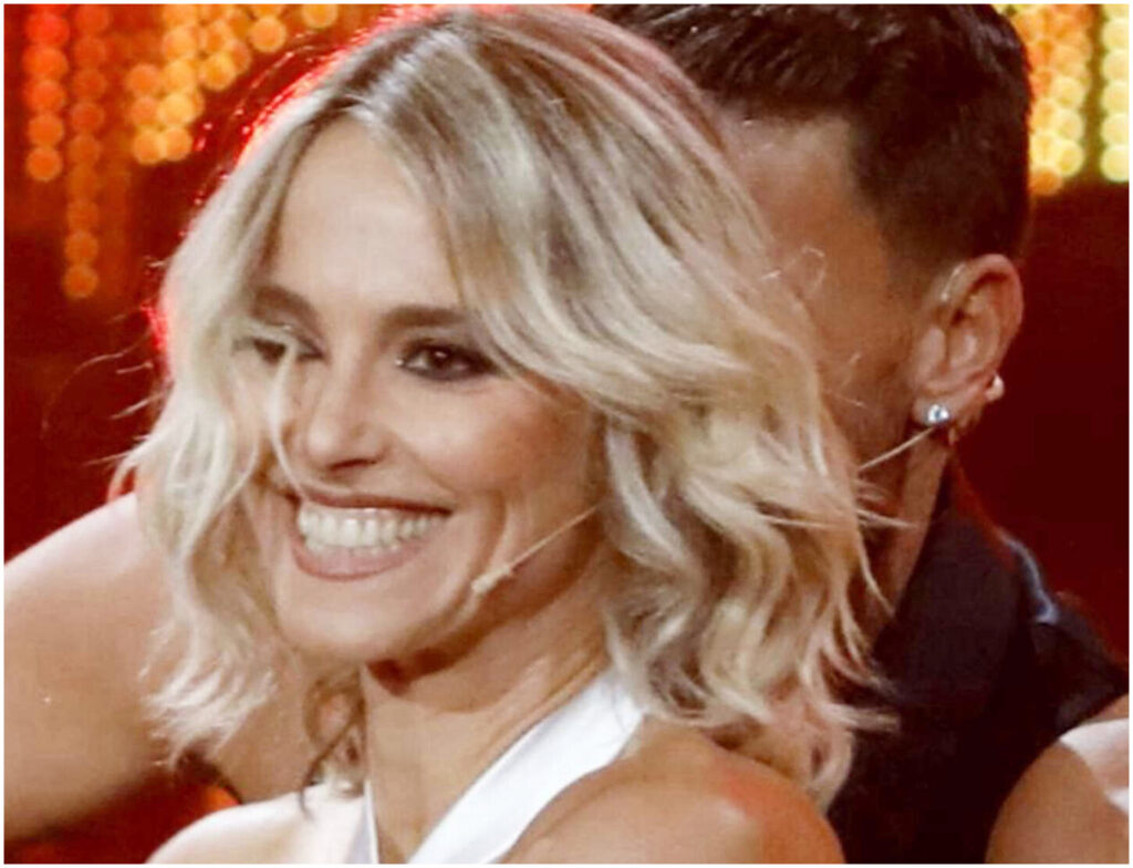 Francesca Fialdini racconta l’esperienza in Ballando con le Stelle e il sogno di Sanremo