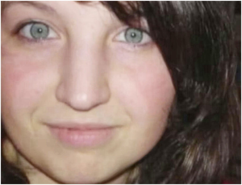 Garlasco, mistero sul computer di Chiara Poggi: modificato dai carabinieri l’ultimo accesso