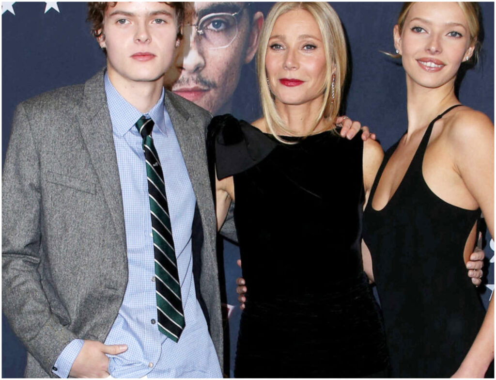 Gwyneth Paltrow e la figlia Apple insieme sul red carpet in un vestito vintage di 29 anni fa