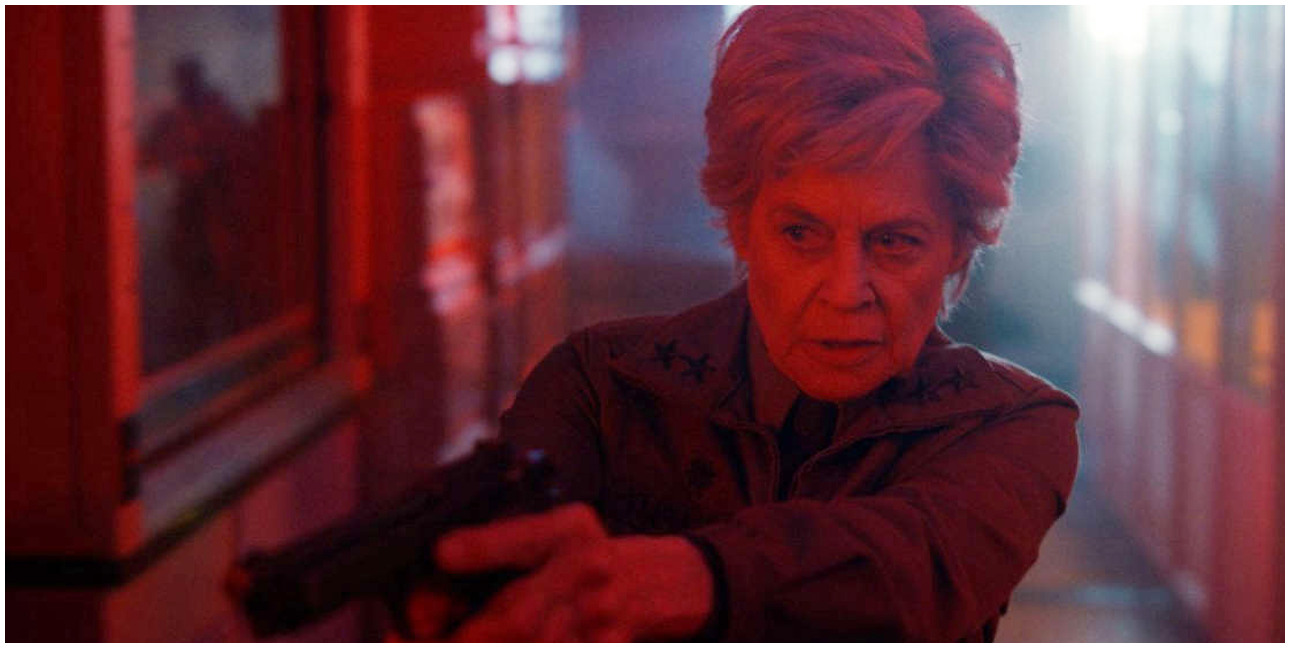 Stranger Things 5, Linda Hamilton rivela: Ero vicina al ritiro, ora lavoro più che mai