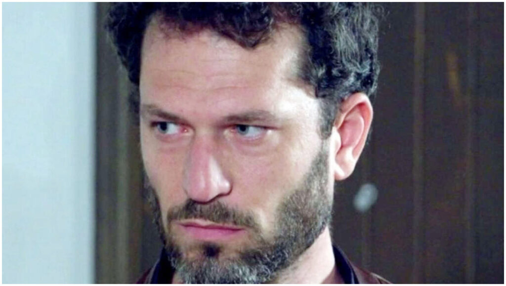 Un Posto al Sole, anticipazioni 8 dicembre: Eduardo affronta una crisi, Viola ed Eugenio si avvicinano