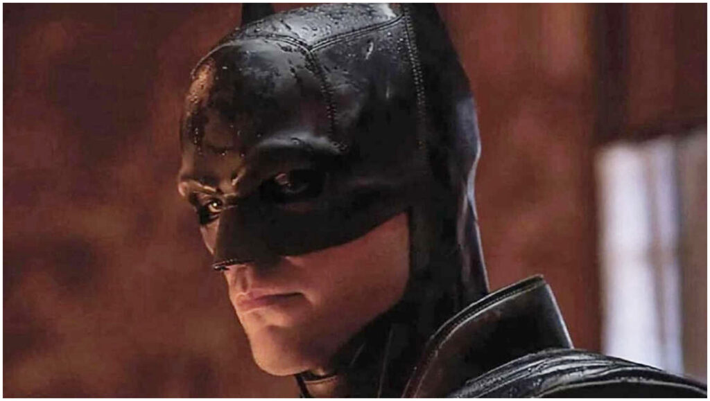 Batman di Robert Pattinson potrebbe entrare nel DCU grazie a una statua esposta in Brasile