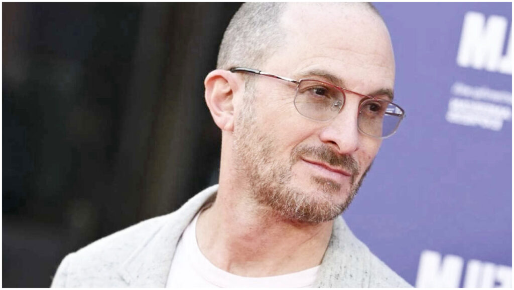 Darren Aronofsky critica la vendita di Warner Bros sottolineando che avere meno opzioni è negativo