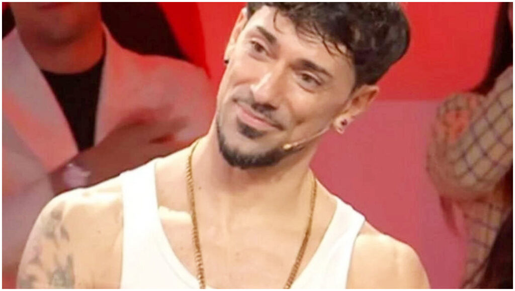 Amici 25, anticipazioni del 14 dicembre: esiti delle sfide e il ritorno di un ex allievo