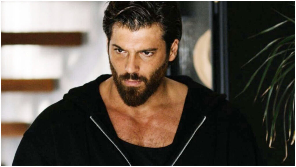 Il labirinto delle farfalle, ecco le prime foto ufficiali di Can Yaman nella serie spagnola