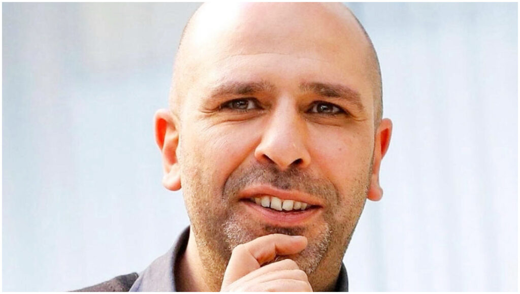 Buen Camino, le prime immagini e la trama ufficiale del nuovo film di Checco Zalone per Natale