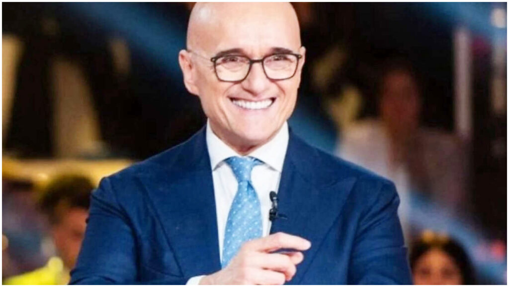 Alfonso Signorini a Mattino 5 risponde alle accuse di Fabrizio Corona sul suo operato