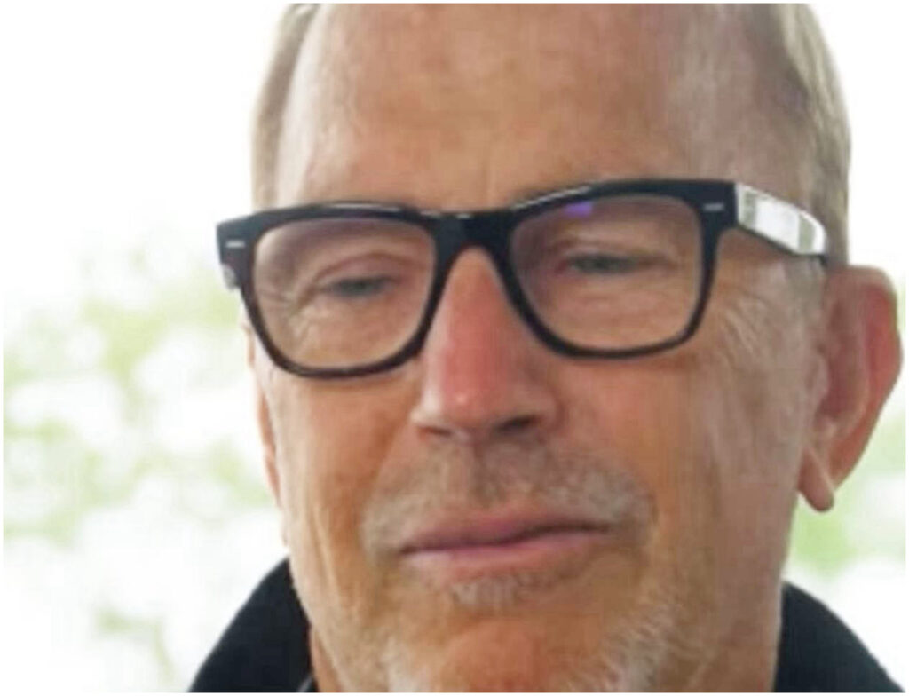 Kevin Costner citato in giudizio per un debito di 440mila dollari legato a costumi non pagati