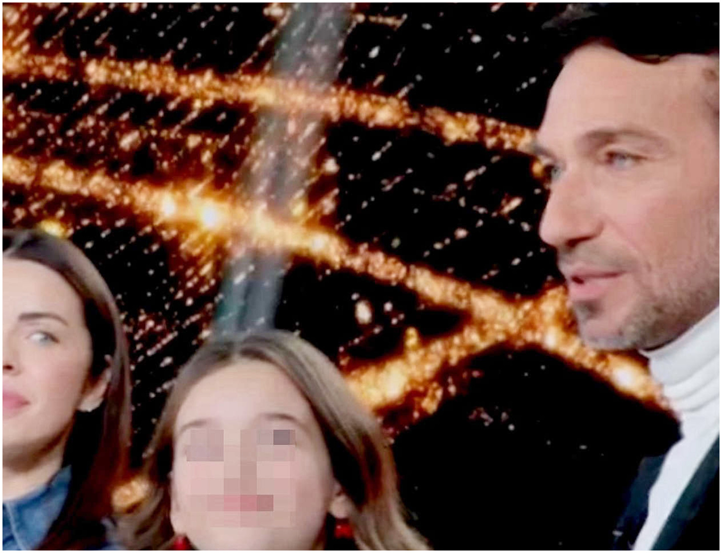 Le donne più importanti della vita di Costantino Vitagliano in tv con Elisa Mariani e la figlia