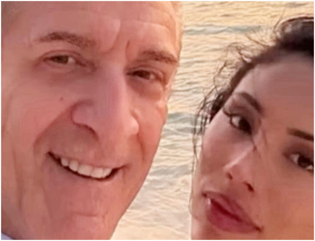 Nataly D’Ospina in tv annuncia con emozione la rottura con Ezio Greggio, sul punto di piangere.