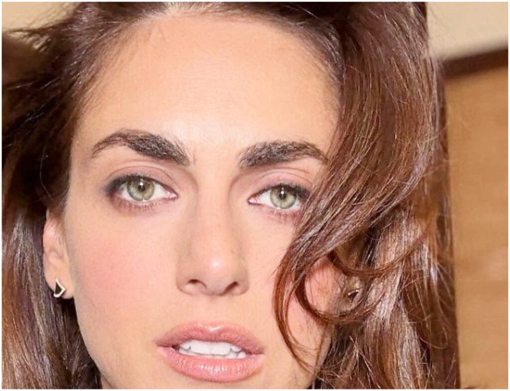 Miriam Leone racconta di suo marito Paolo Carullo e come armonizza maternità e lavoro sui set