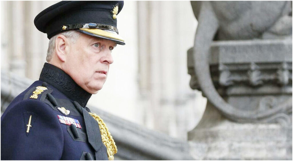 Principe Andrea trascorre un Natale solitario a oltre 100 km dalla Royal Family e dalle figlie