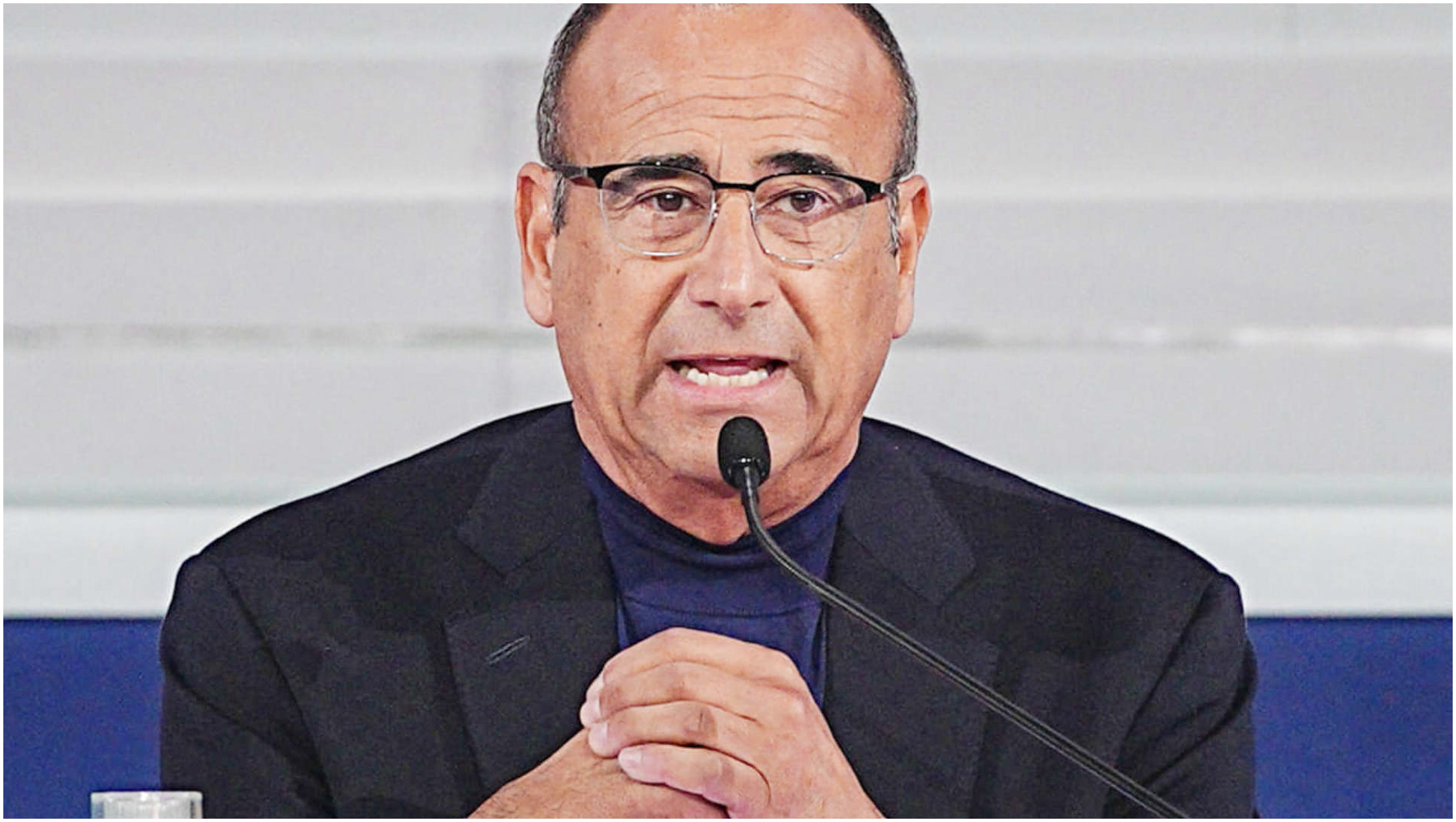 Sanremo 2026, le reazioni dei cantanti esclusi dopo l’annuncio di Carlo Conti sul Festival