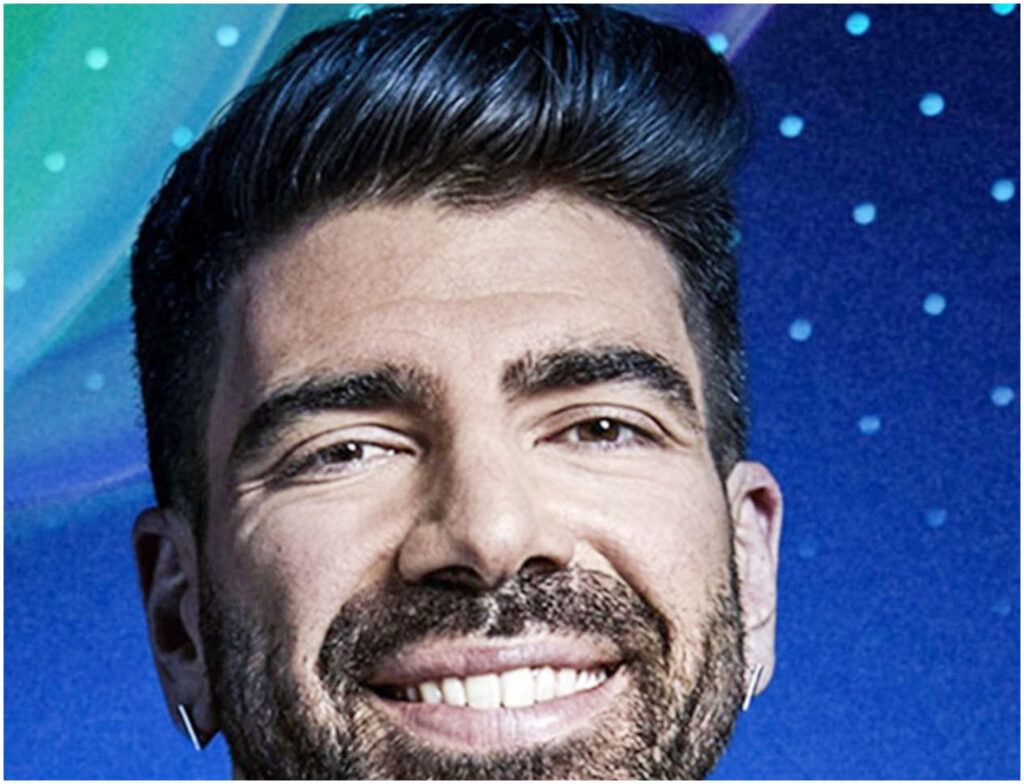 Il Sanremo Giovani 2025 di Gianluca Gazzoli: un’edizione che si sente troppo vintage e poco innovativa