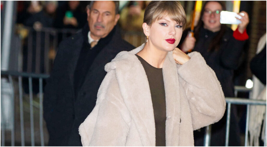 Taylor Swift sostiene una mensa con una donazione di 850mila euro in vista delle festività natalizie