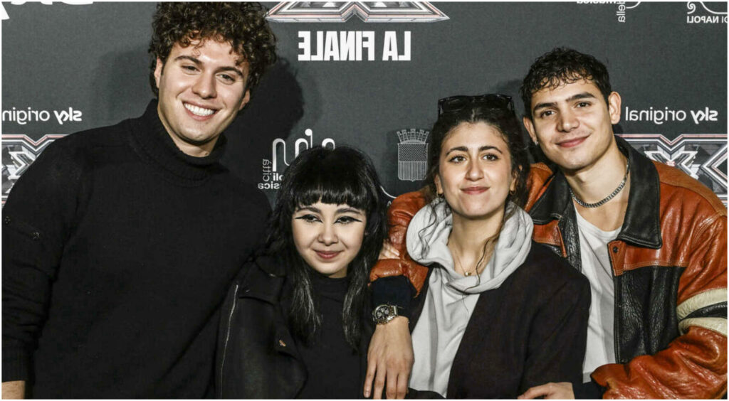 X Factor, finali in diretta con ospiti Laura Pausini e Jason Derulo: analisi dei top e flop